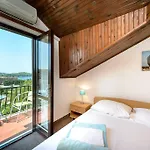 Konukevi Bellevue 3*