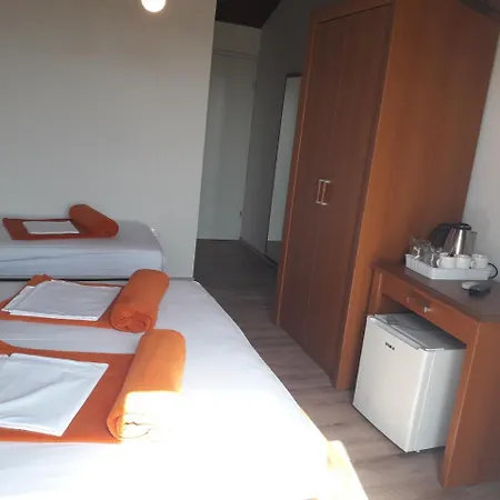 Bellevue Guest house 3*