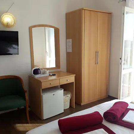 Guest house Bellevue 3*